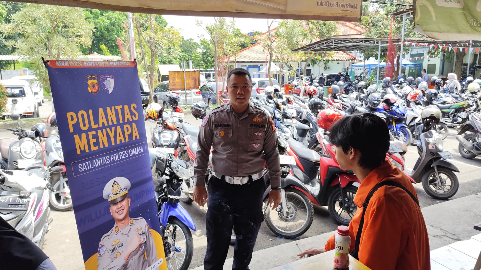 Polantas Menyapa, Samsat Cimareme Edukasi Warga Soal Mutasi Kendaraan