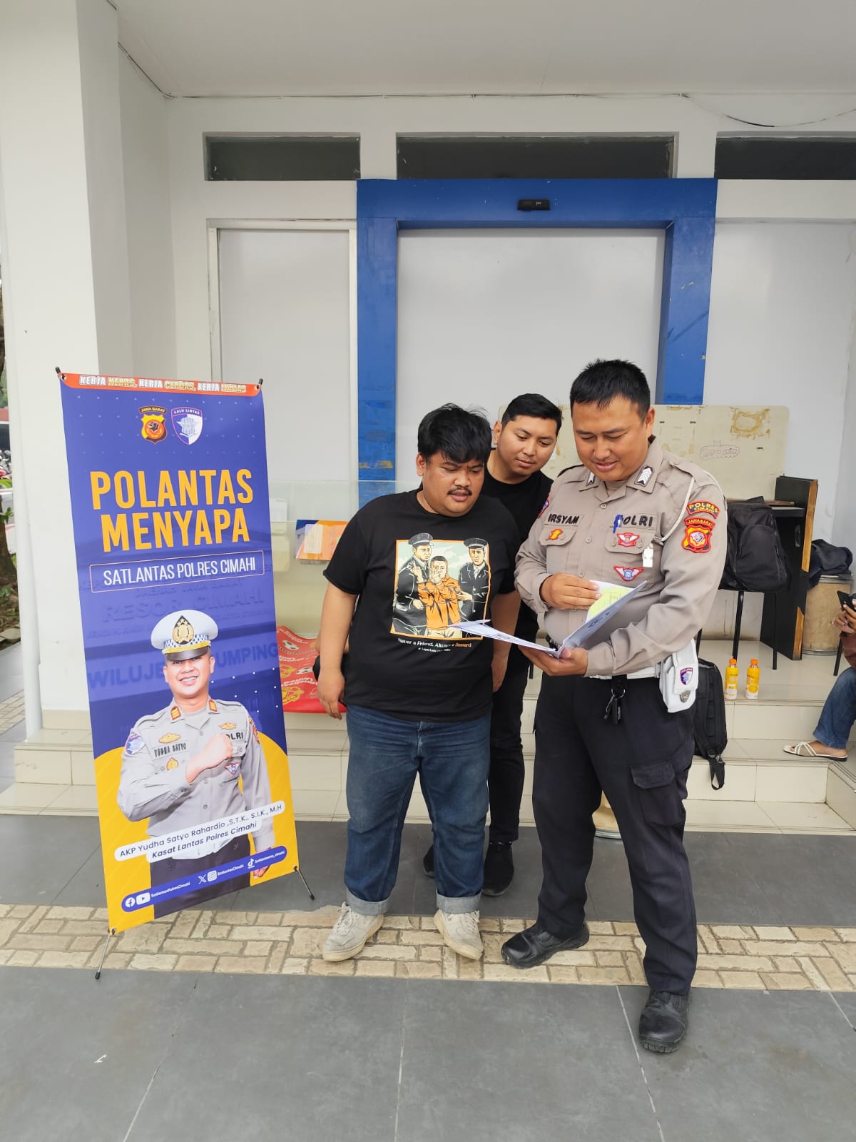 Polantas Menyapa di Samsat Cimareme, Pajak Kendaraan Jadi Mudah dan Bersahabat