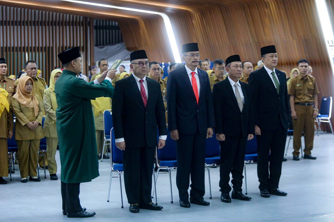 Empat Pejabat Kota Bandung Berpindah Posisi, Begini Pesan Farhan