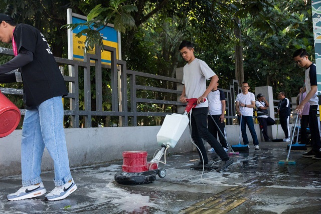 Kembalikan Fungsi Trotoar, Farhan Minta PKL Tertib
