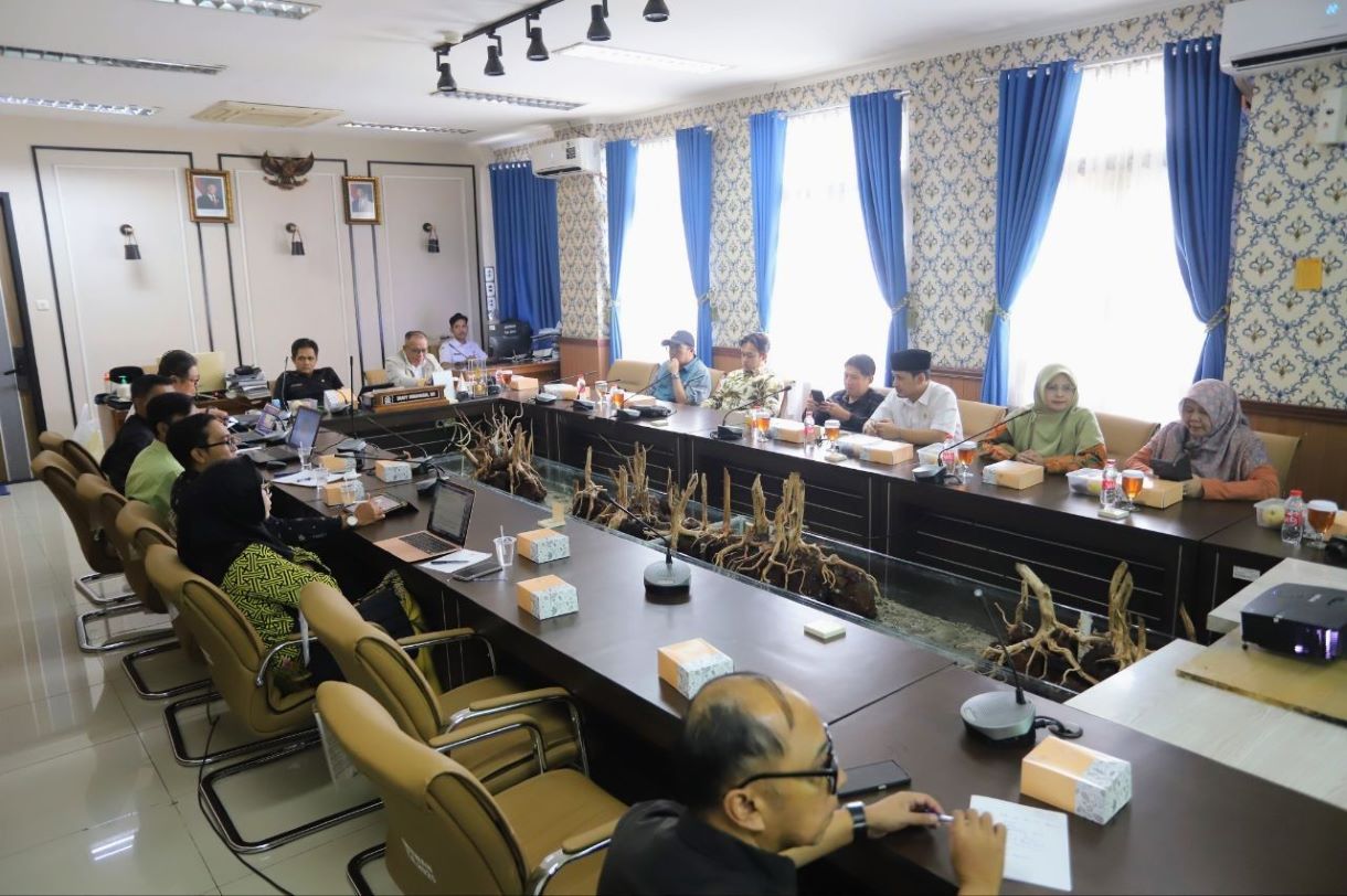 DPRD Kota Bandung Godok Naskah Akademik dan Raperda Bantuan Hukum Masyarakat Miskin